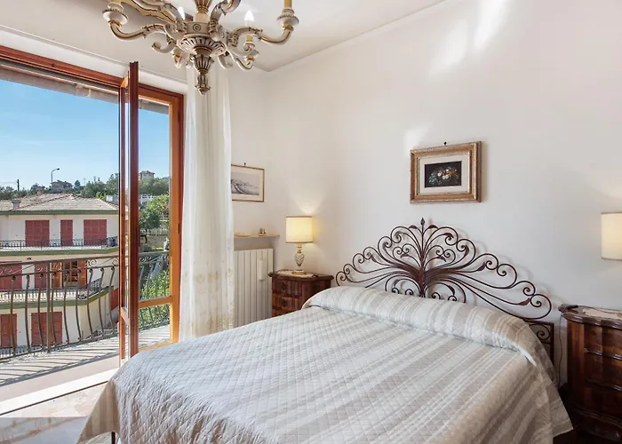 Due Passi Dal Mare Tra Gli Ulivi Apartament Varazze