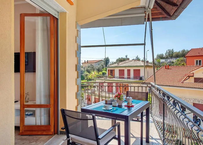 Appartamento Due Passi Dal Mare Tra Gli Ulivi Varazze